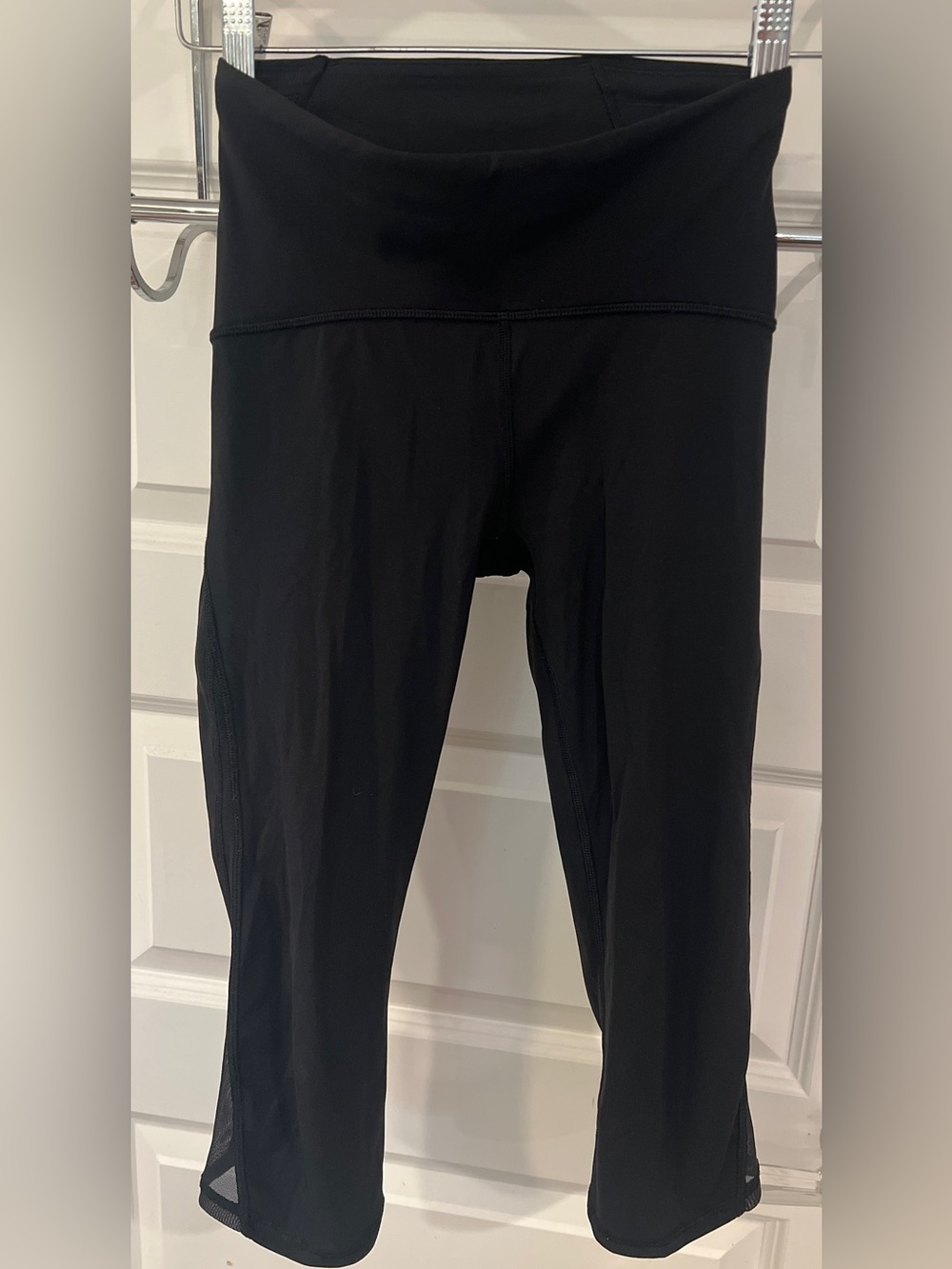 lululemon athletica Black Cropped Leggings